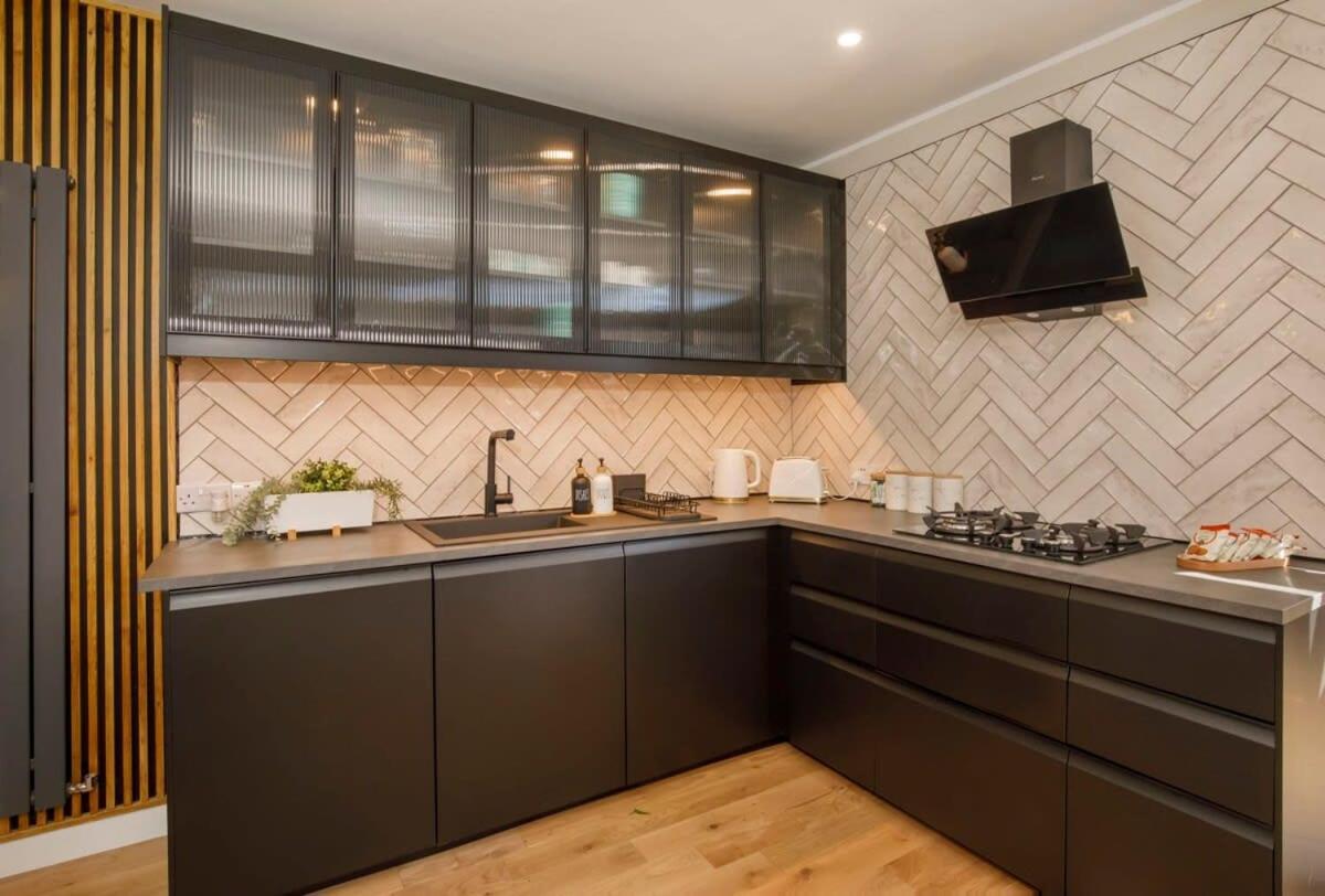 The Dodsworth Modern 4 Bedroom House, Sleeps 8 Йорк Екстер'єр фото